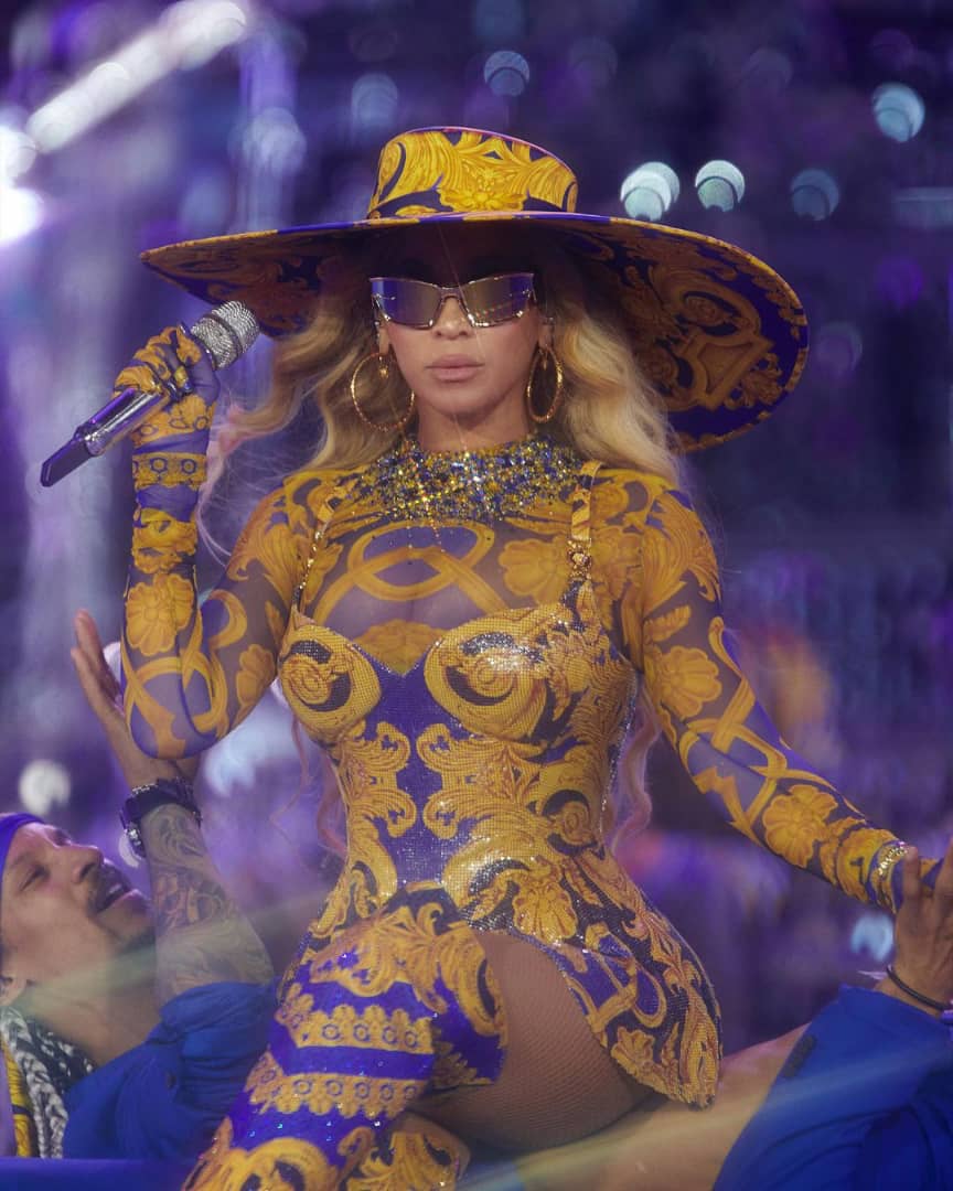 Read more about the article Beyoncé Crowned Greatest Pop Star of 21st Century