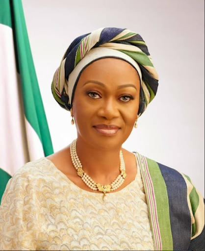 Read more about the article “Let’s Make 2025 Year of Love and Greener Nigeria” – First Lady Oluremi Tinubu