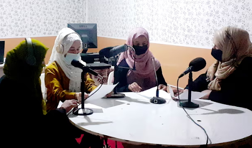 Read more about the article Taliban Shuts Down Afghanistan’s Only Women’s Radio Station