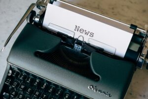 News. Photo source: Markus Winkler on Unsplash