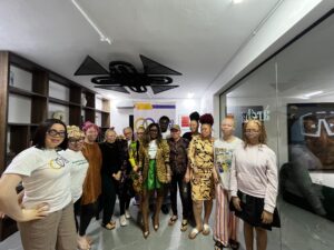 Albinism pageant finalists with creative director of Misty Glam Company, Misturah Owolabi and founder of Linking Circles, Elizabeth Adams. Photo source: Misty Glam Company