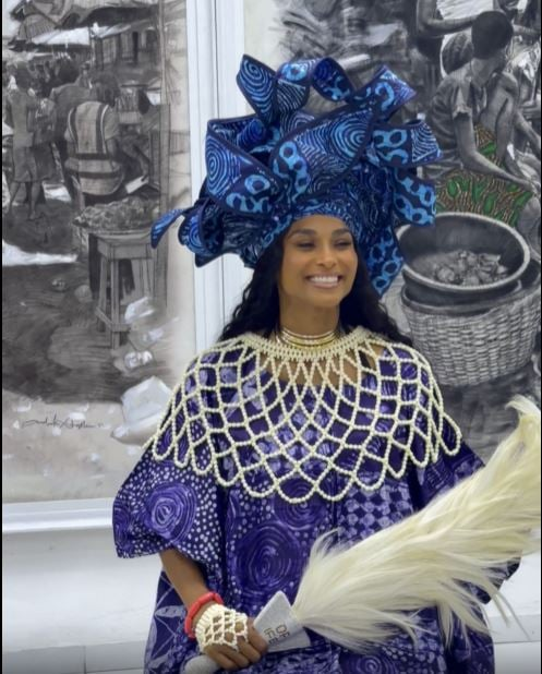 Screenshot of Ciara in Adire.