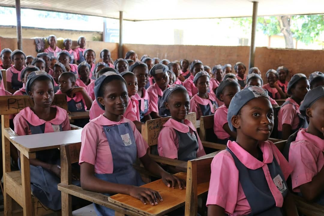 Nigerian school girls in a classroom. Photo credit: BPW, Nigeria