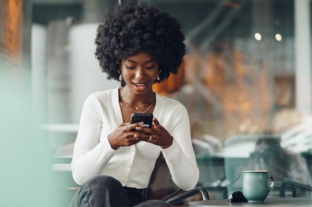 Telecommunication Day: The Gender Gap Behind the Screen