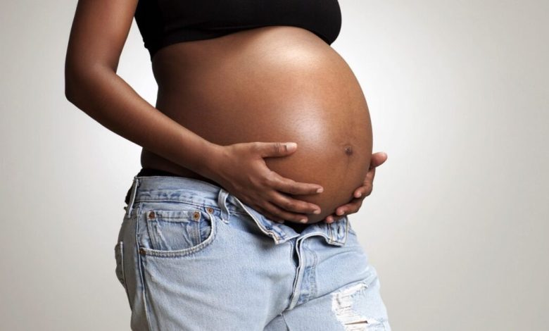 An illustrative picture of a pregnant woman. Photo source: People of Colour.