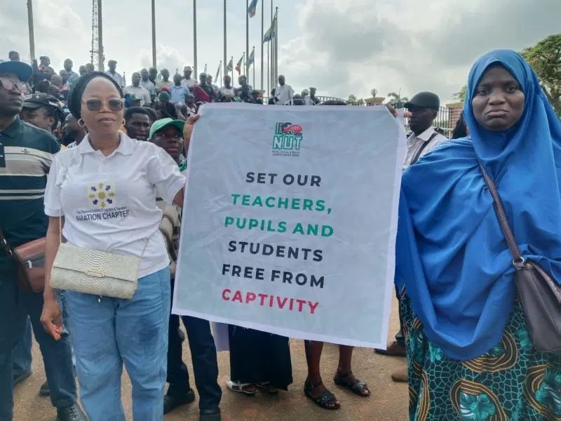 Nigerians teachers protest against Oyo’s school abduction  Photo credit: X handle