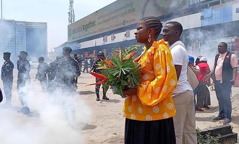 Six Years Later, Nigerians Honour Victims of #EndSARS Protests Amid Tear Gas